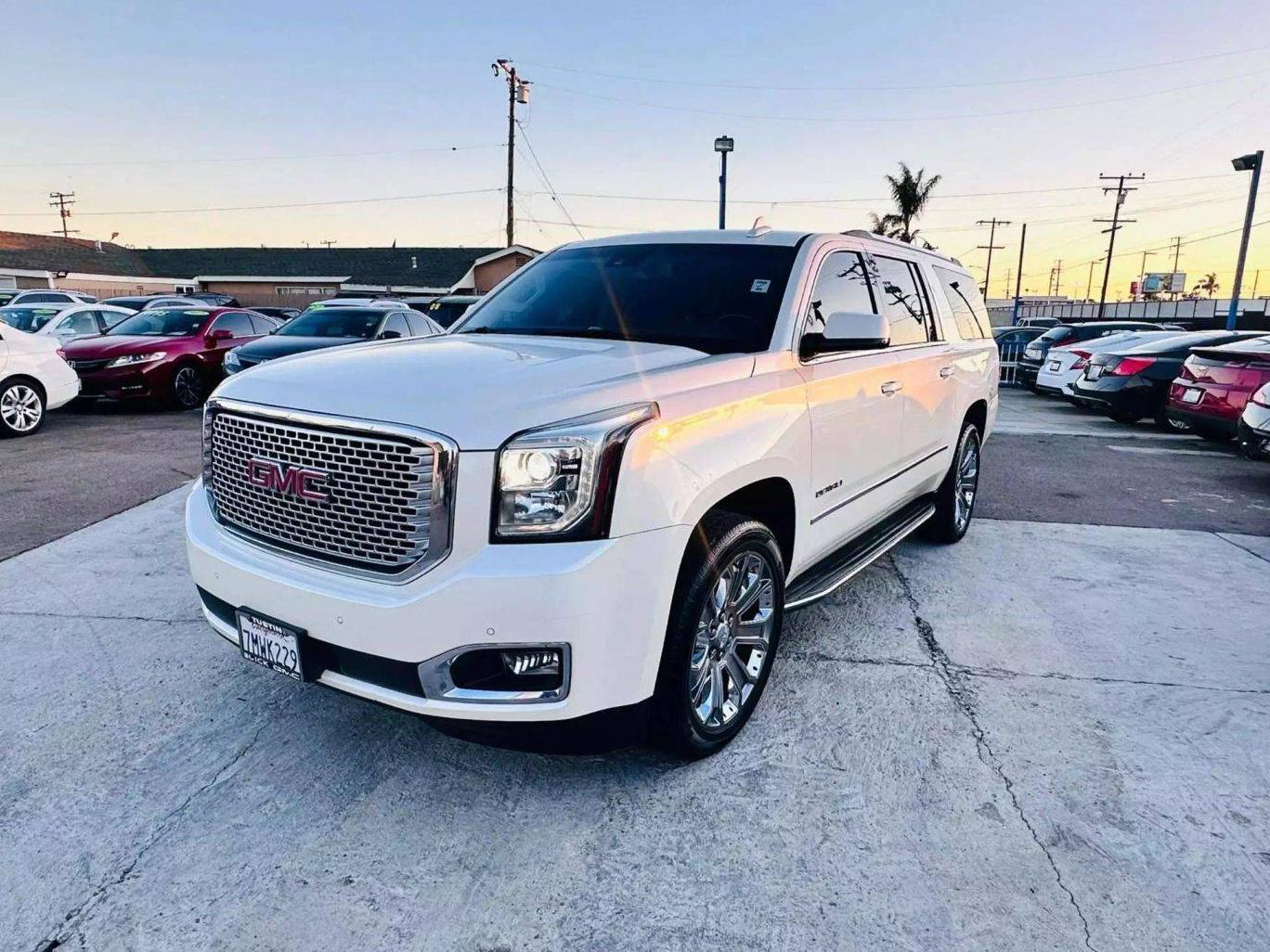 GMC YUKON XL 2015 1GKS2JKJ5FR650546 image